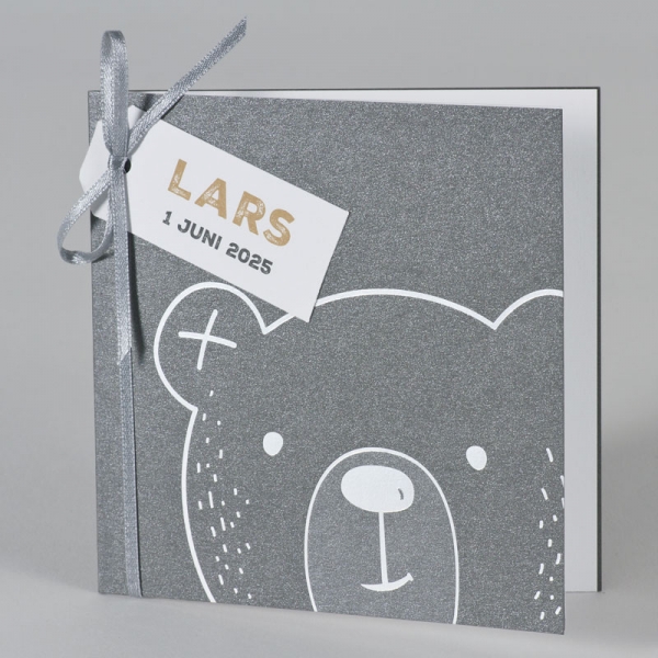 Antraciet geboortekaart snoezige beer met naamkaartje